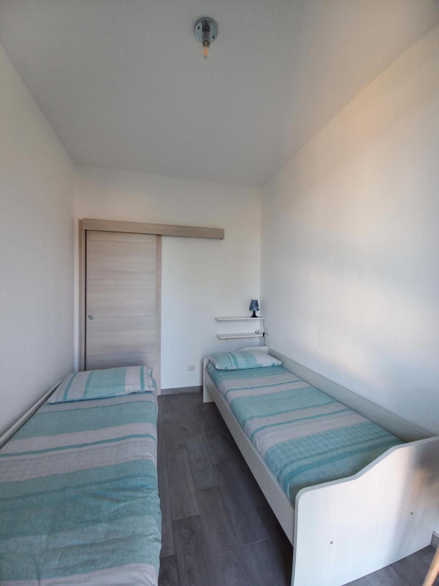 Appartamento Miralago Con Giardino Sul Lago Gavirate Exteriör bild